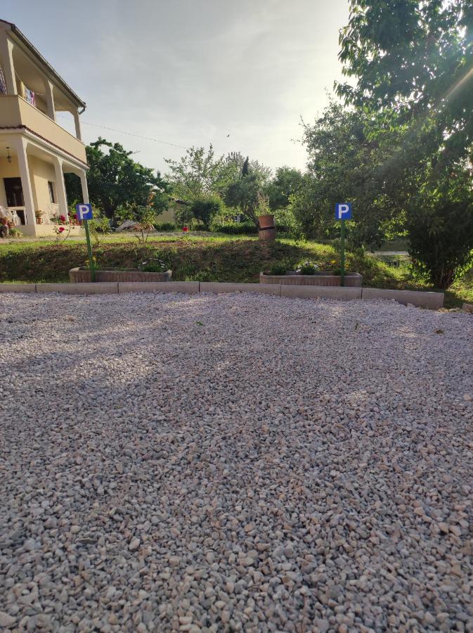 Apartman Tramonto โมโตวุน ภายนอก รูปภาพ